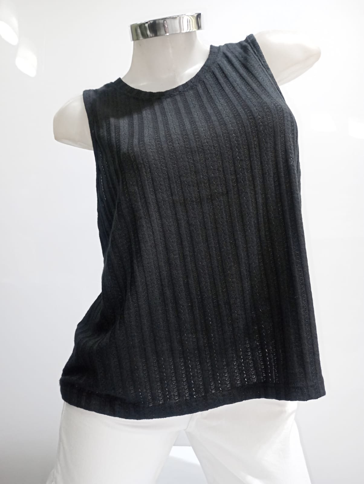 Musculosa de Broderi - devhoraindumentaria