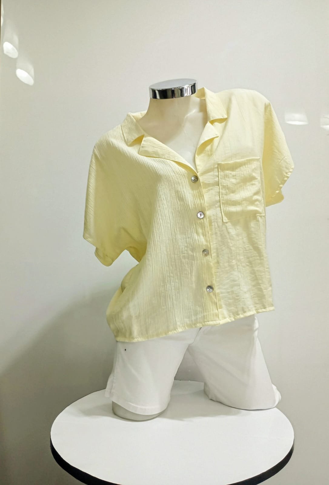 Camisa Amarilla Manga Corta - devhoraindumentaria