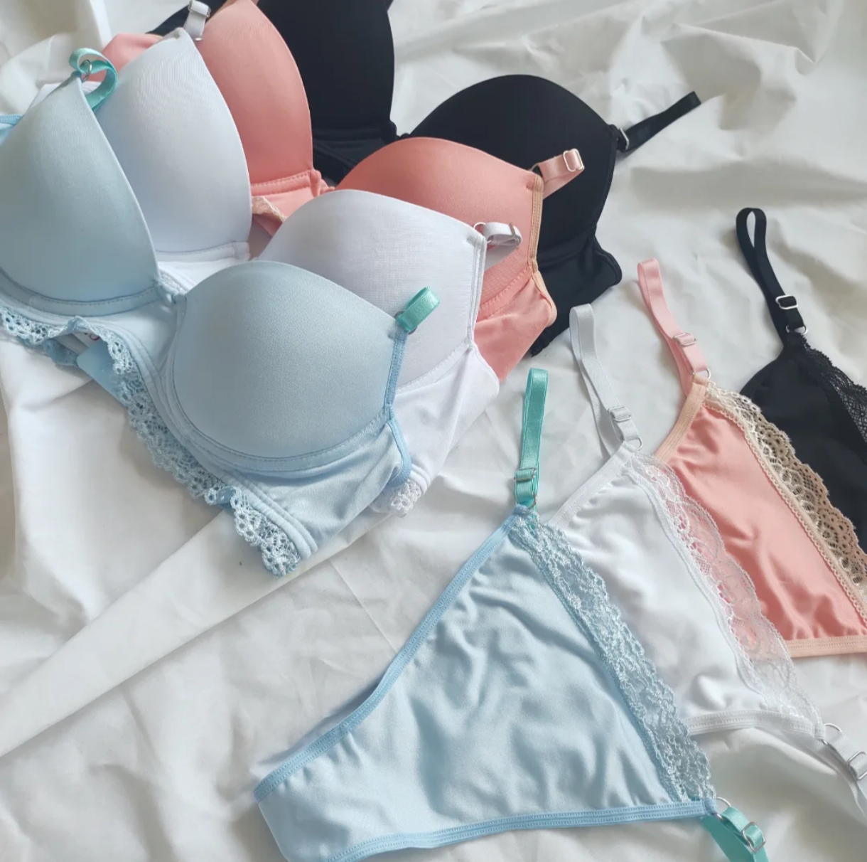 Conjunto armado de microfibra soft con push up - Sweet Poison Lencería