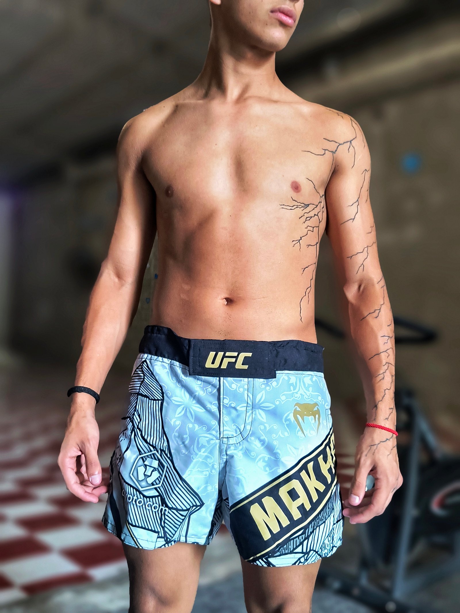 BERMUDA UFC VENUM ISLAM MAKHACHEV