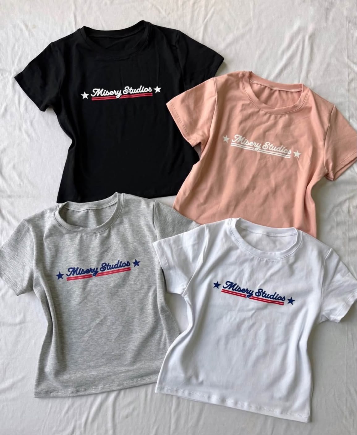 Remera Studios Crop - ZELVI